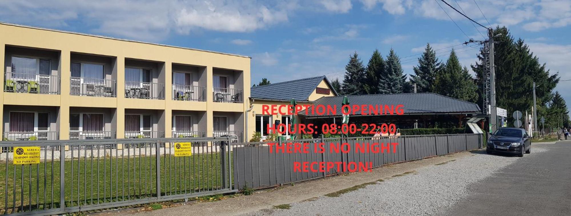 Grill Terasz Etterem Es Szallashely Mezőkövesd Exteriér fotografie