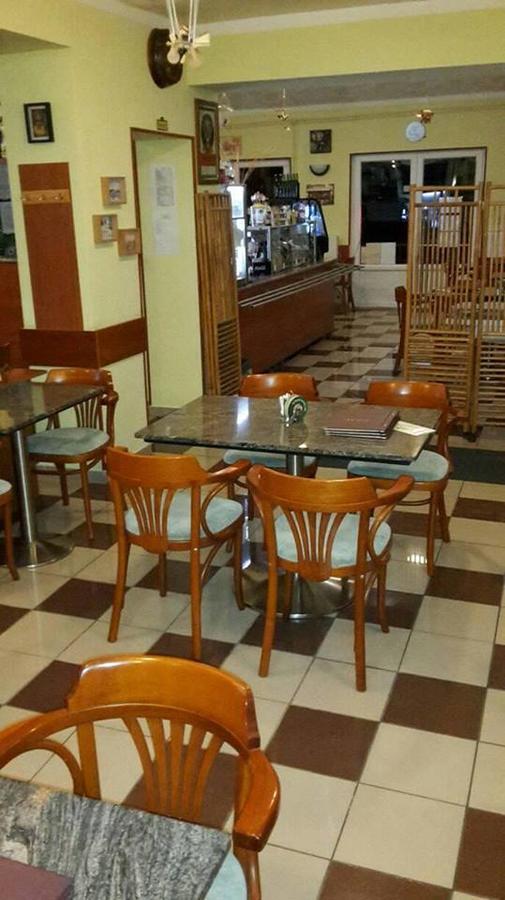 Grill Terasz Etterem Es Szallashely Mezőkövesd Exteriér fotografie