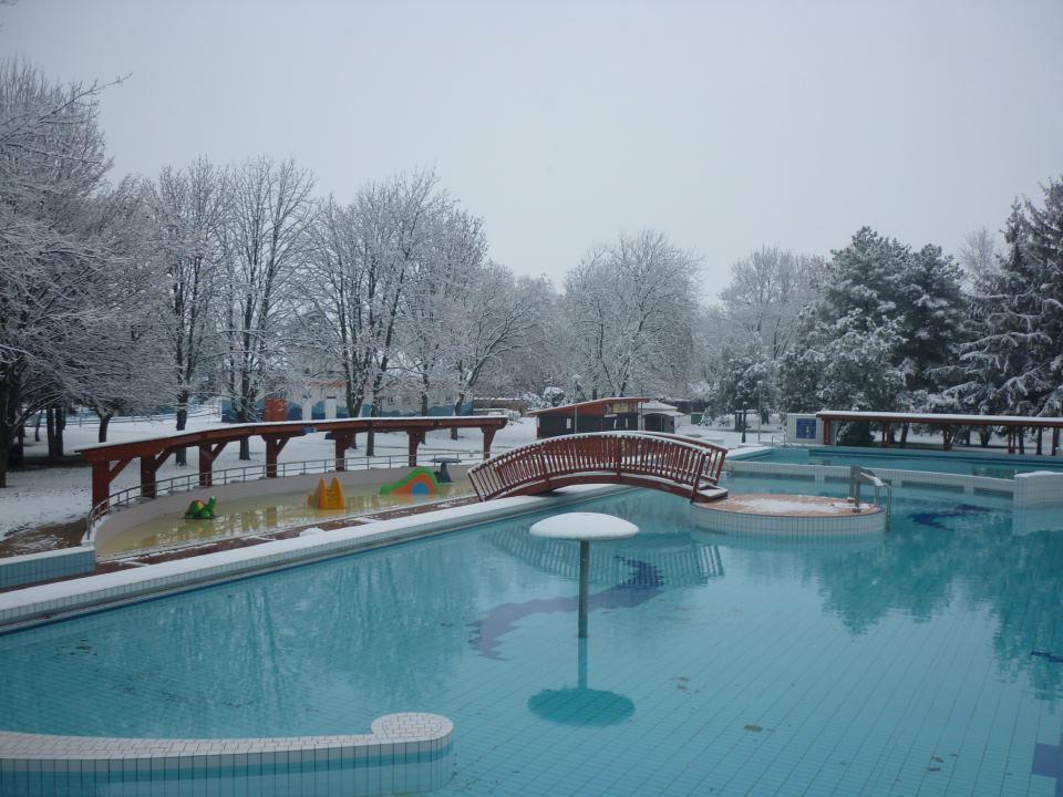 Grill Terasz Etterem Es Szallashely Mezőkövesd Exteriér fotografie