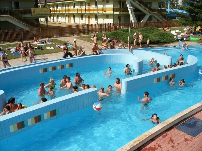 Grill Terasz Etterem Es Szallashely Mezőkövesd Exteriér fotografie