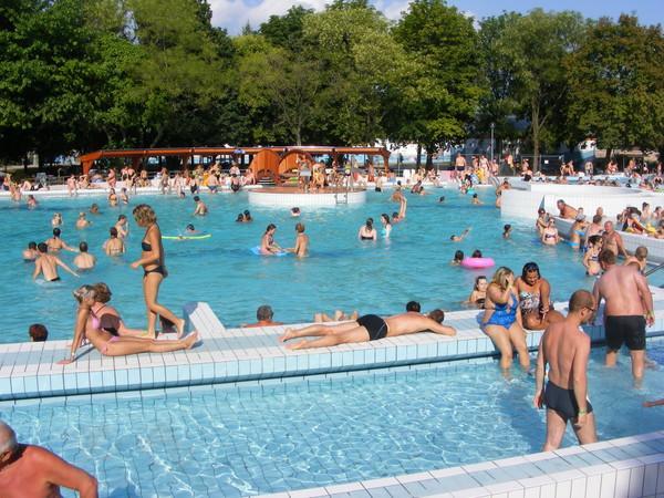Grill Terasz Etterem Es Szallashely Mezőkövesd Exteriér fotografie